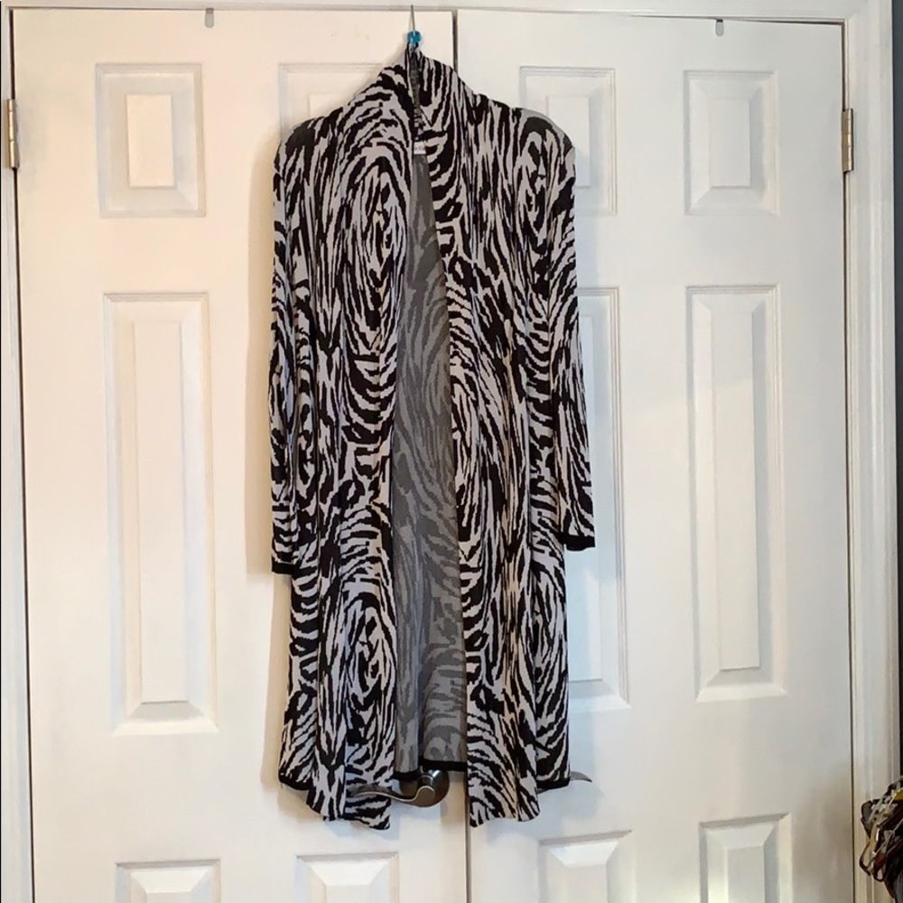 Gorgeous Calvin Klein Klein zebra print duster